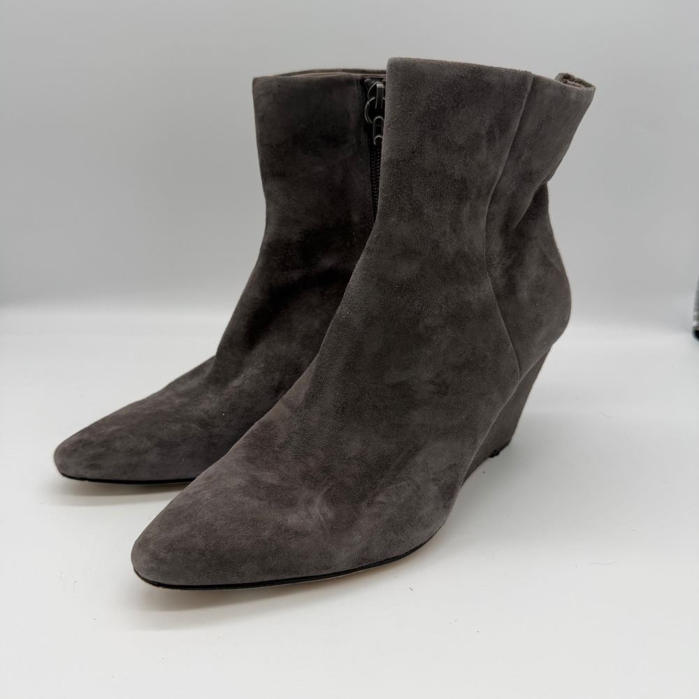 Donald Pliner Jae Grey Suede Pointed Toe Wedge Ankle Boots Booties 7M